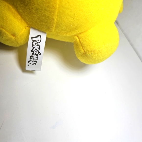 Pokémon Pichu Plush 11" Like New - Picture 3 of 3